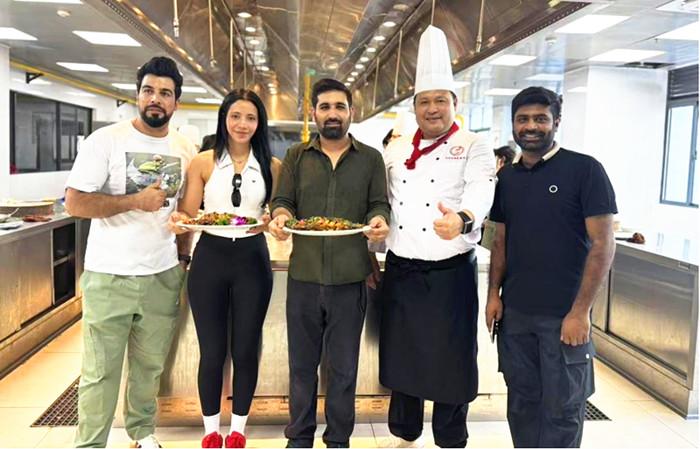 徽菜出海破局记：黄山学院以产教融合架起非遗传承与全球餐桌的桥开云体育梁(图6)