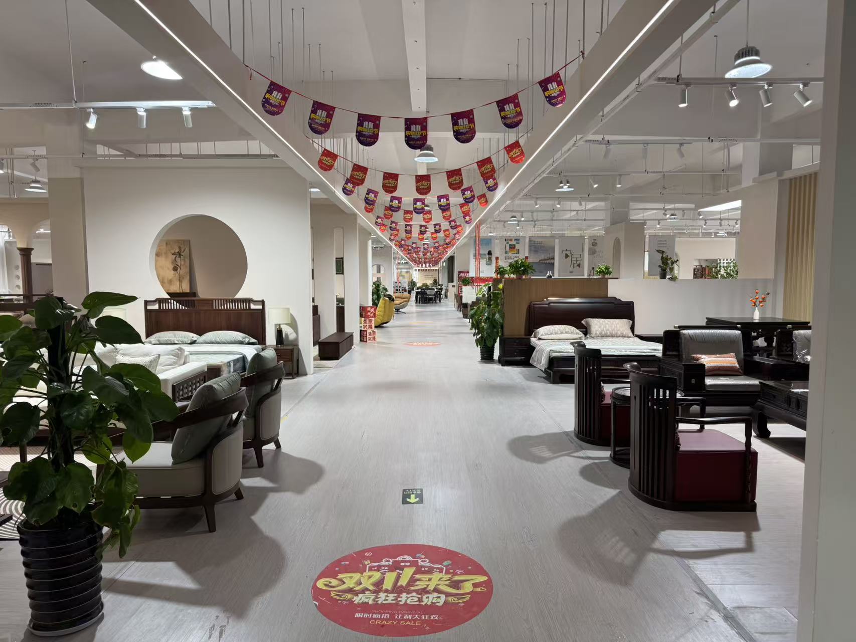 2024年上海餐桌椅采购指南：5家实力厂家深度测评与决策框架(图1)