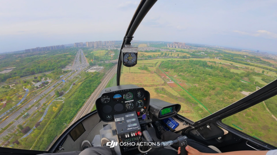 kaiyun体育全站这些爆火的「春日经济」可不只是新“花”样丨南财号热话(图5)