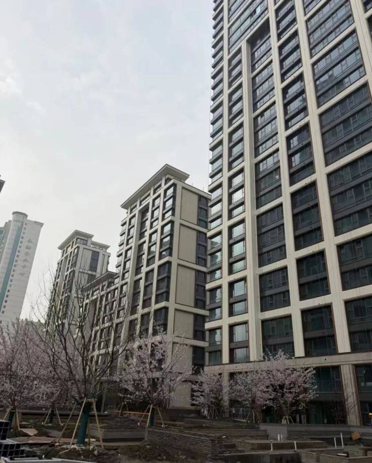 虹口源717售楼处电线新盘-【营销中心】2026虹口源717网站销售中心-户型图-最新进展(图1)