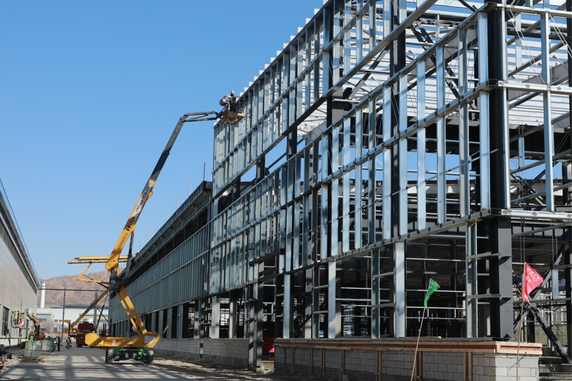 东河区：以一流营商环境筑就千亿绿色产业高地(图1)