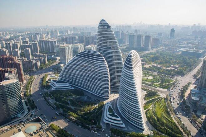 kaiyun体育全站揭秘张欣与潘石屹的家办：从地产套现到美国再造(图2)